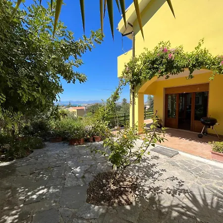 Casa Masina, A 500 Mt Dal Mare Apartment